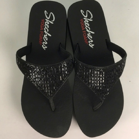 Skechers Shoes - SALE🌴SKECHERS BLACK RHINESTONE FLIP FLOPS Skechers Shoes - SALE🌴SKECHERS BLACK RHINESTONE FLIP FLOPS
